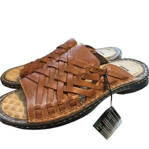 NWT RJ Colt Men's Corbin Leather Weave Slip On Fisherman Sandals Size 9.5M 28122